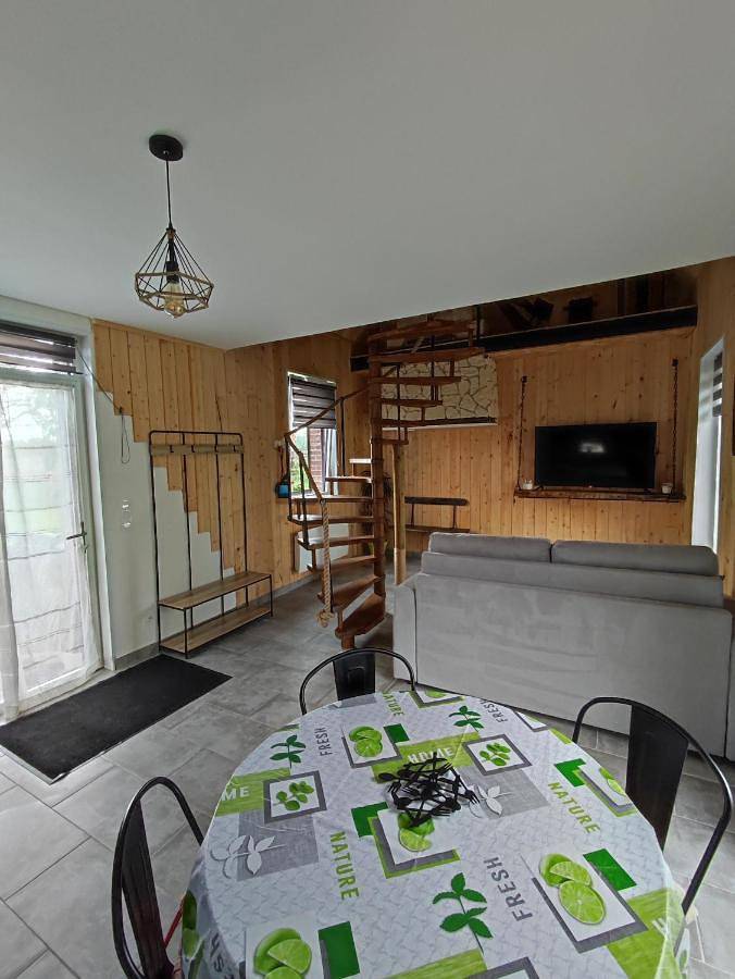 Location de vacances pour 4 personnes, avec terrasse ainsi que jardin et vue dans Mézidon Vallée d'Auge - 2