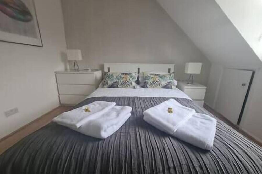 Ganze Wohnung, Split level luton town center flat in Luton, Chiltern Hills