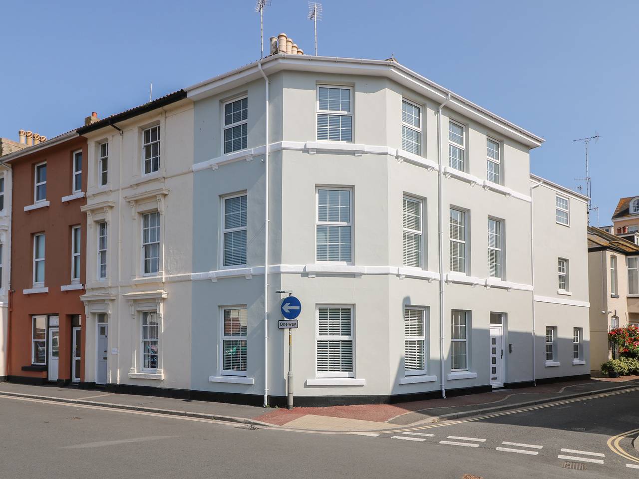 Entire apartment, Samphire in Teignmouth, Devon