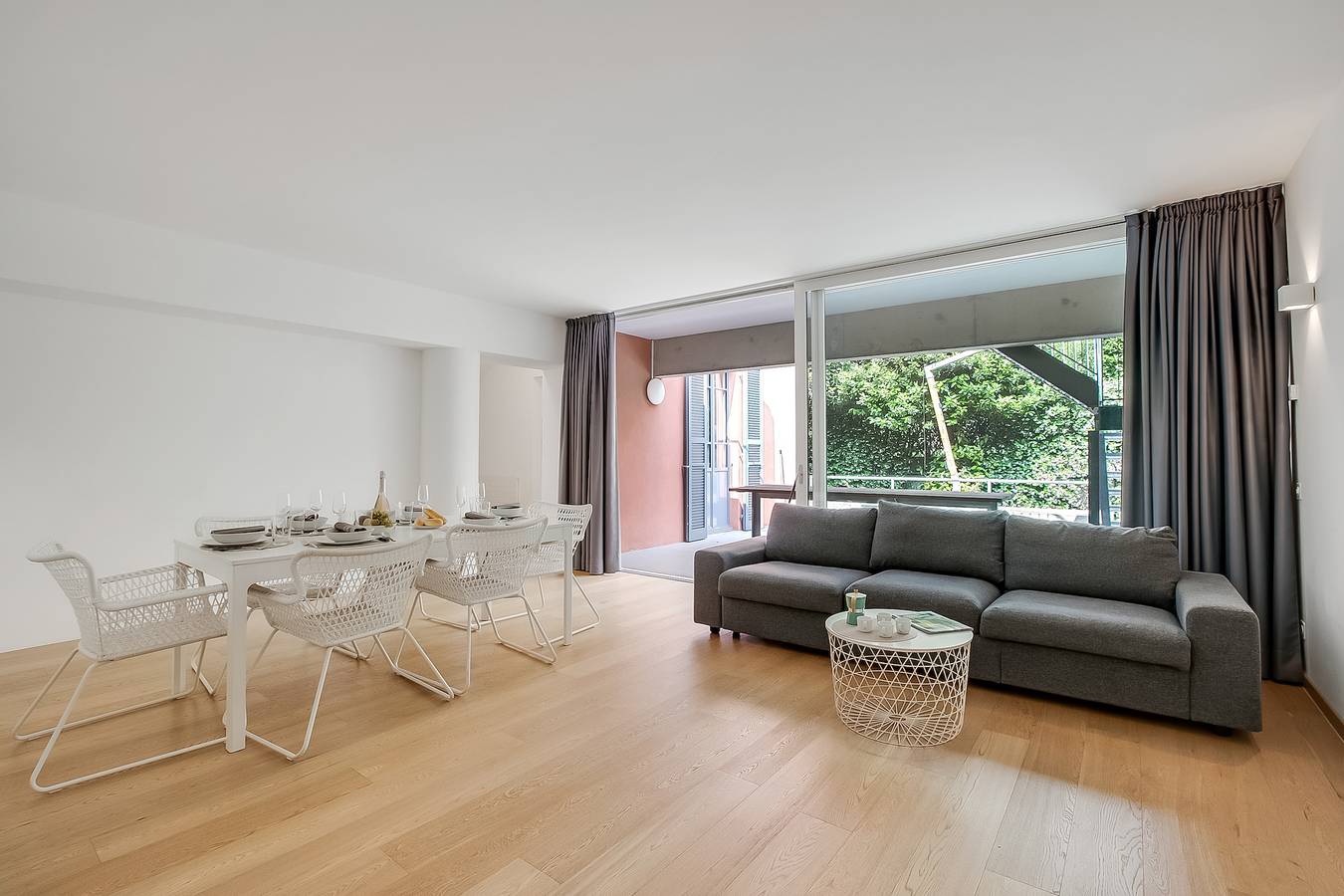 Ganze Wohnung, Ferienwohnung für 6 Personen mit Terrasse in Lugano, Luganersee