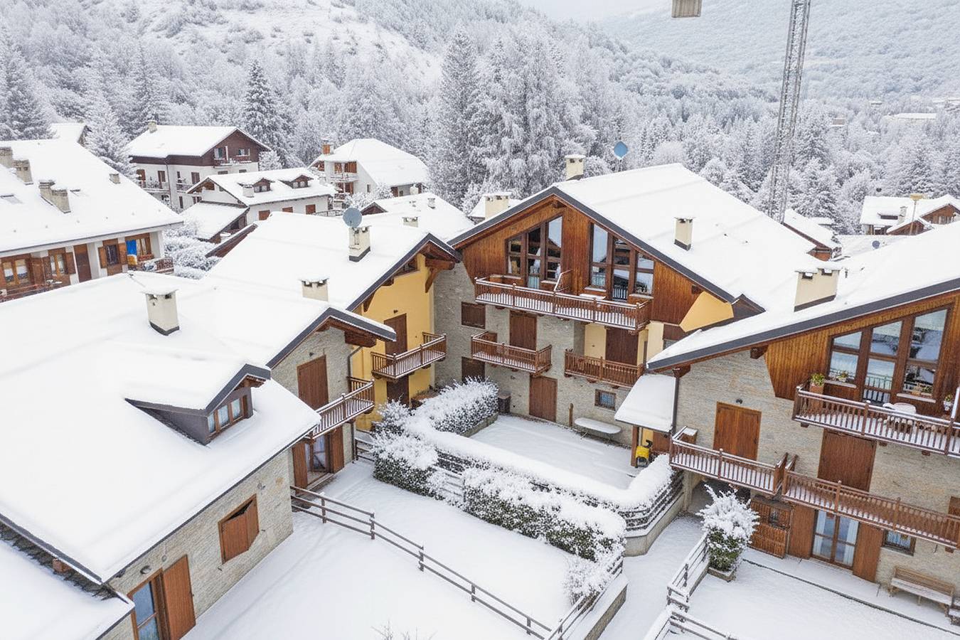 Ganze Wohnung, La Casa di Camus - Central Duplex for 4 in Bardonecchia, Turin Provinz