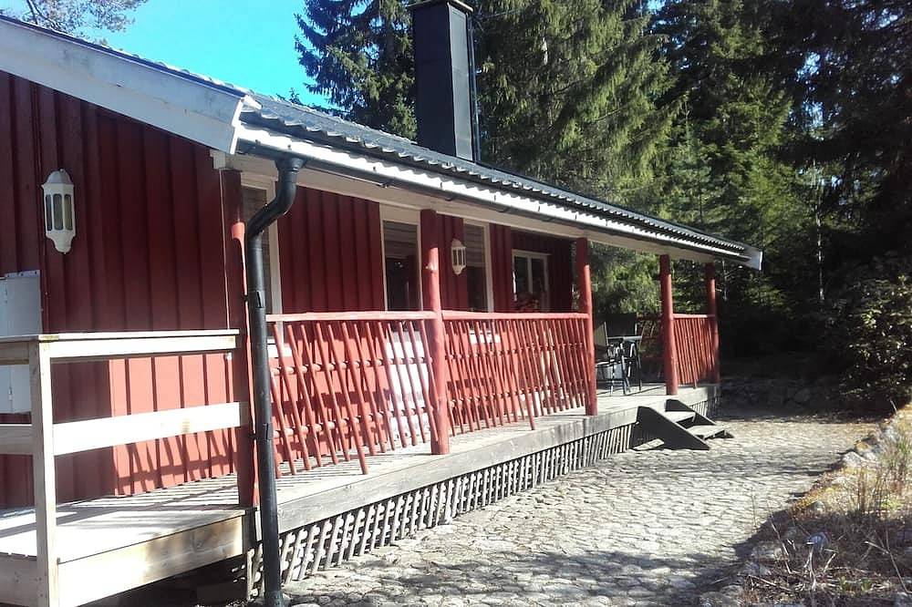 Charmantes Ferienhaus mitten in der Natur, aber relativ nah an Göteborg und Borås in Bollebygd, Västergötland
