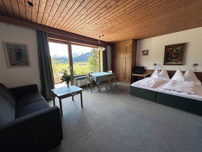 Hütte für 3 Personen, mit Garten und Sauna sowie Ausblick und Terrasse in Leutasch