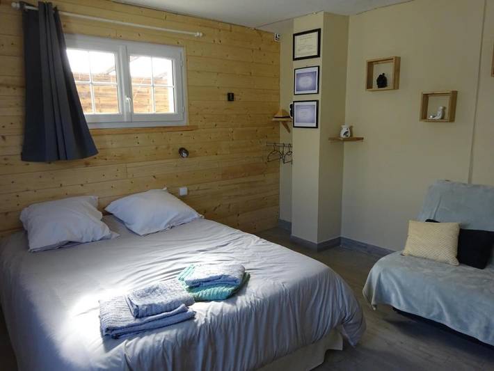 Chambre d’hôte pour 4 personnes, avec terrasse et jardin, animaux acceptés