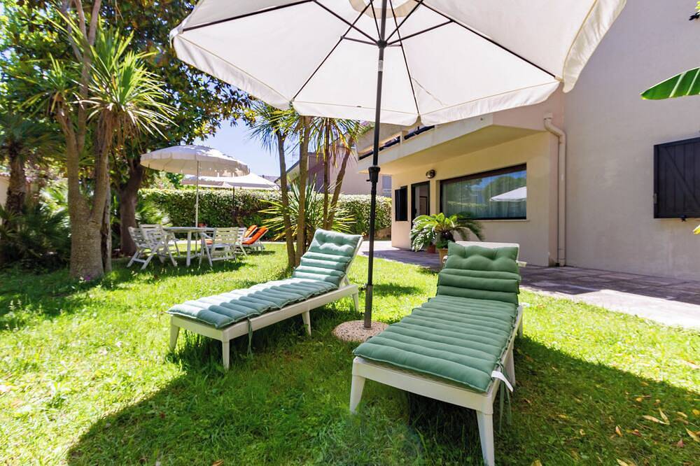 Apartamento entero, Villino D'Agostino · Beachside 2-room villa flat, parking & 2 baths in Francavilla al Mare, Provincia de Chieti