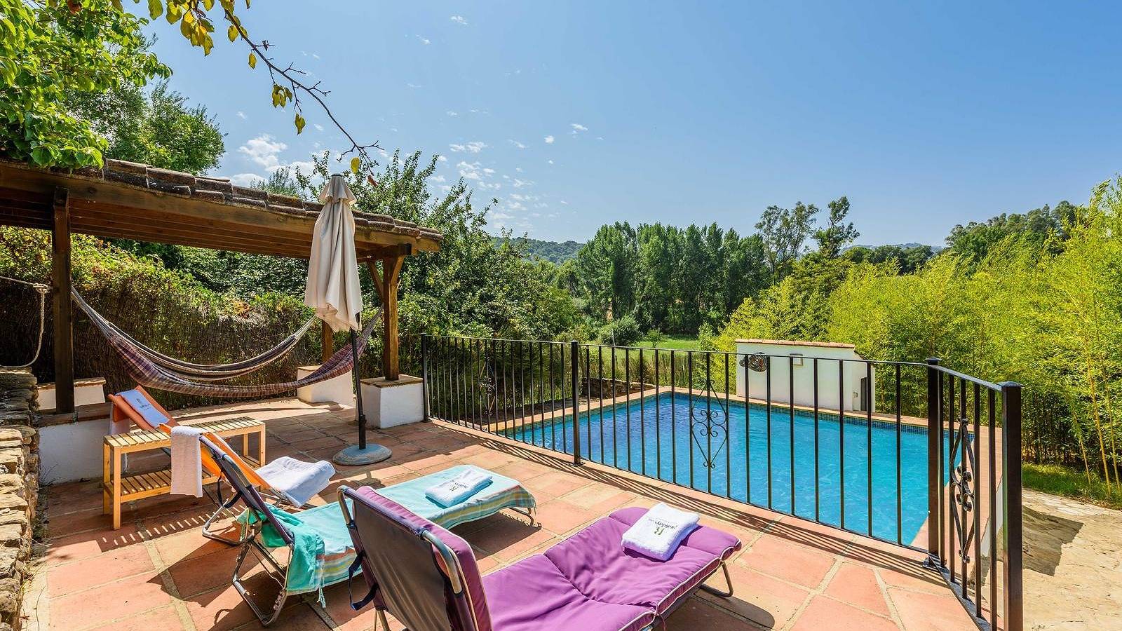 Casa Rural para 3 Personas en Benalauría, Parque natural de Los Alcornocales