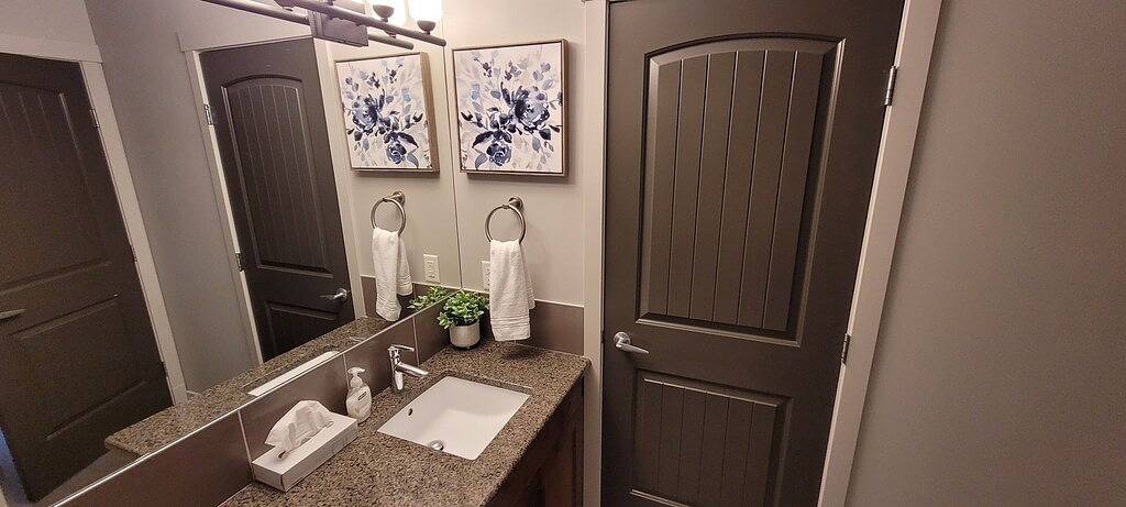 Gîte pour 4 personnes, avec balcon ainsi que piscine et jacuzzi à Canmore - 4