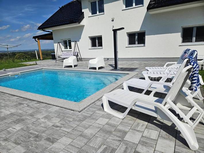 Villa mit pool für 14 Personen, mit Balkon und Whirlpool sowie Terrasse und Garten in Slowenien - 4