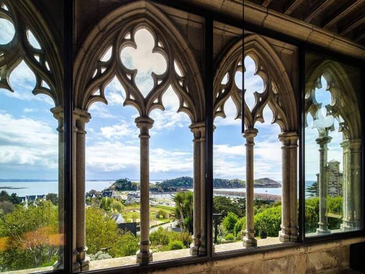 Maison de vacances pour 22 personnes, avec balcon et jardin, adapté aux familles à Trébeurden