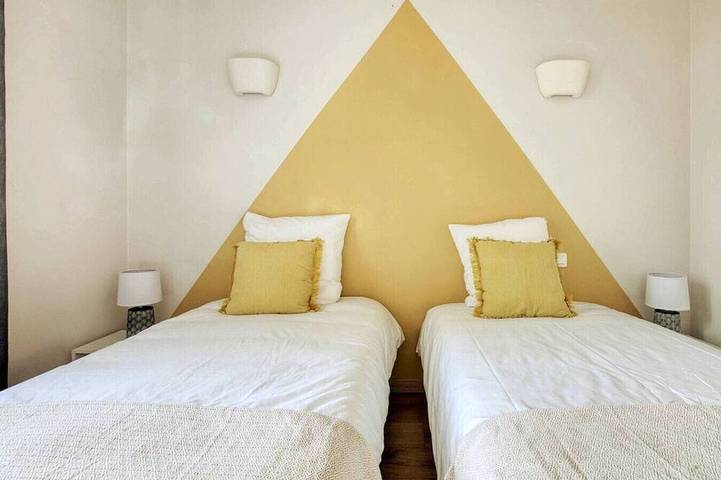 Gîte pour 6 personnes, avec balcon ainsi que jardin et sauna à Brens - 4