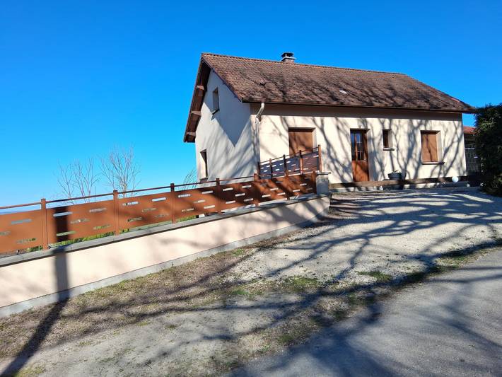 Location de vacances pour 4 personnes, avec Terrasse à Bouzemont