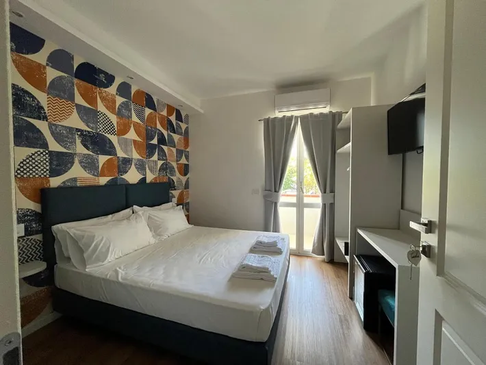 Albergo a gestione familiare per 2 persone, con panorama e balcone nonché vista lago e giardino - 1