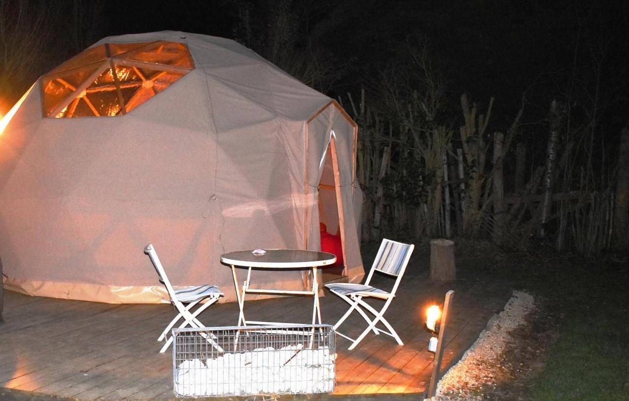 Tent in Cancale, Baie du Mont-Saint-Michel