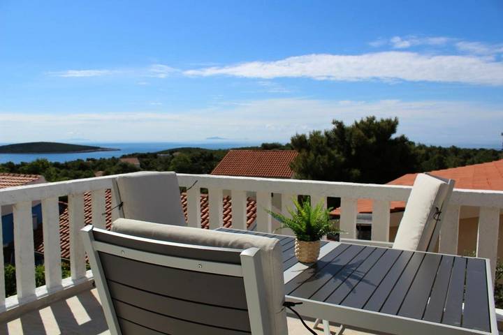Maison d’hôte pour 4 personnes, avec balcon dans Vis - 3