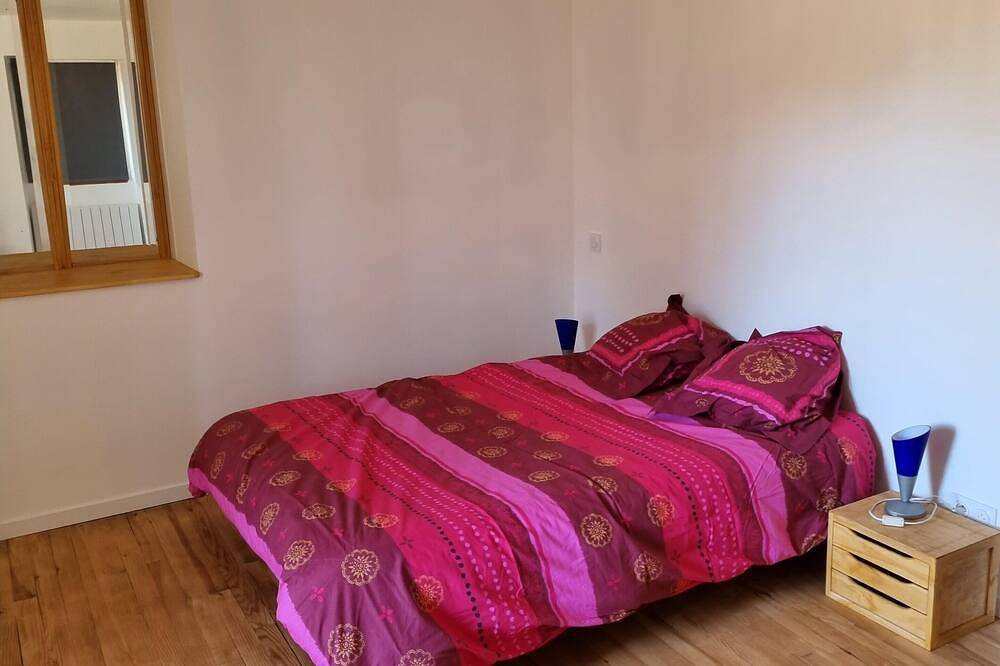 Entire apartment, La Soleillade d'Arnis in Cahors, Causses du Quercy Regional Nature Park