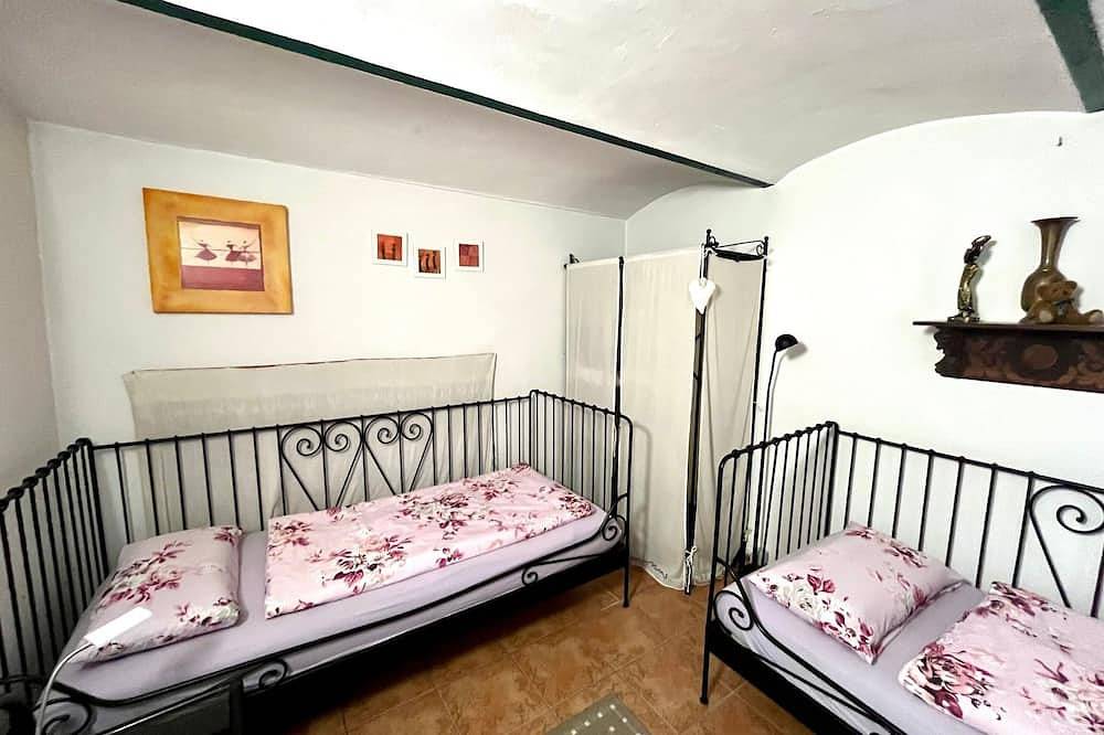 Ganze Wohnung, Spitzwegerich in Kappe, Zehdenick