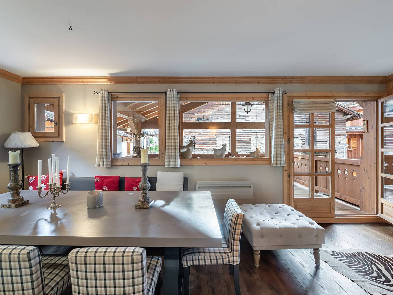 Chalet cosy au centre de Courchevel Le Praz avec sauna, terrasse et parking in Courchevel 1300 (Le Praz), Saint-Bon-Tarentaise