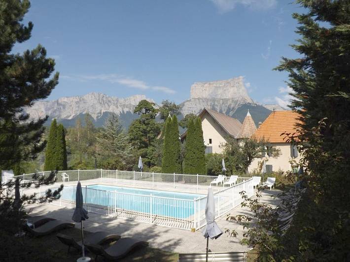 Hôtel pour 6 personnes, avec jardin et terrasse ainsi que piscine et sauna dans Mont Aiguille - 2