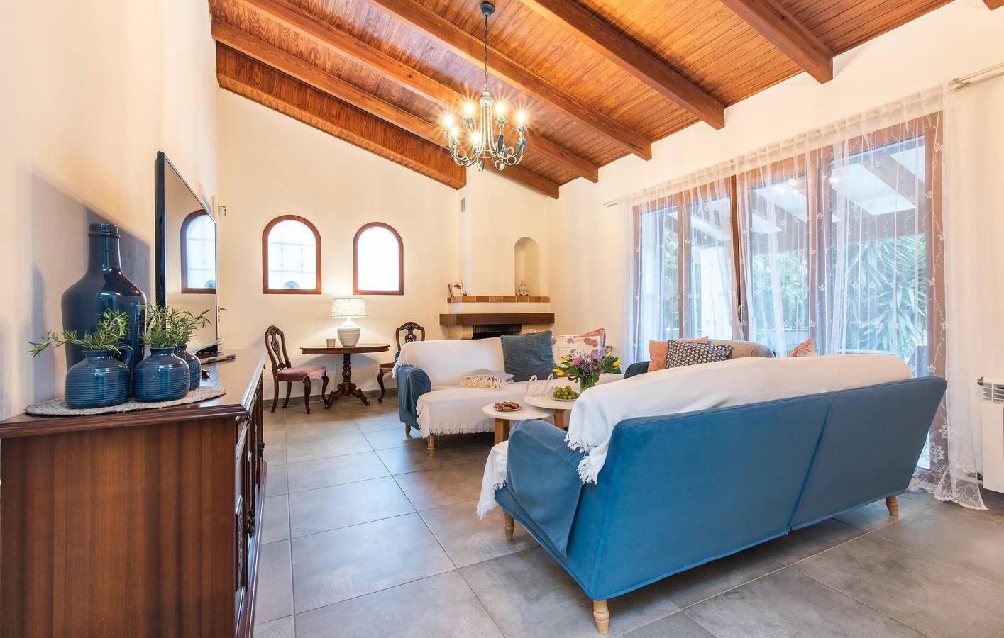 Acogedor Apartamento con WiFi, AC, Piscina, Terraza - 2km de la Playa de Cala Morlanda in Sa Coma, San Lorenzo de Cardessar