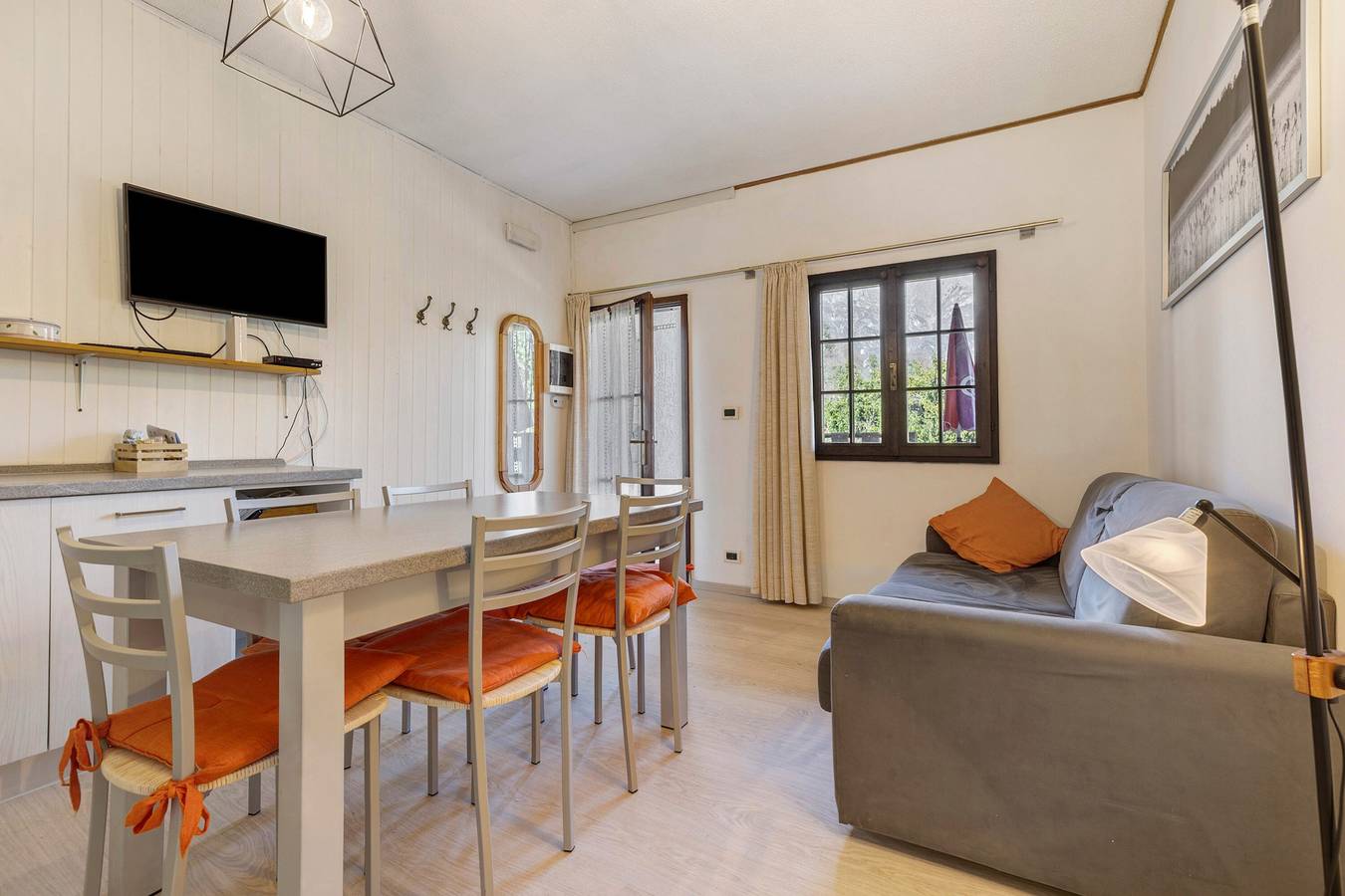 Ganze Wohnung, Ferienwohnung 'Berthold' mit Bergblick, Gemeinschaftsterrasse und Wi-Fi in Pur, Ledro