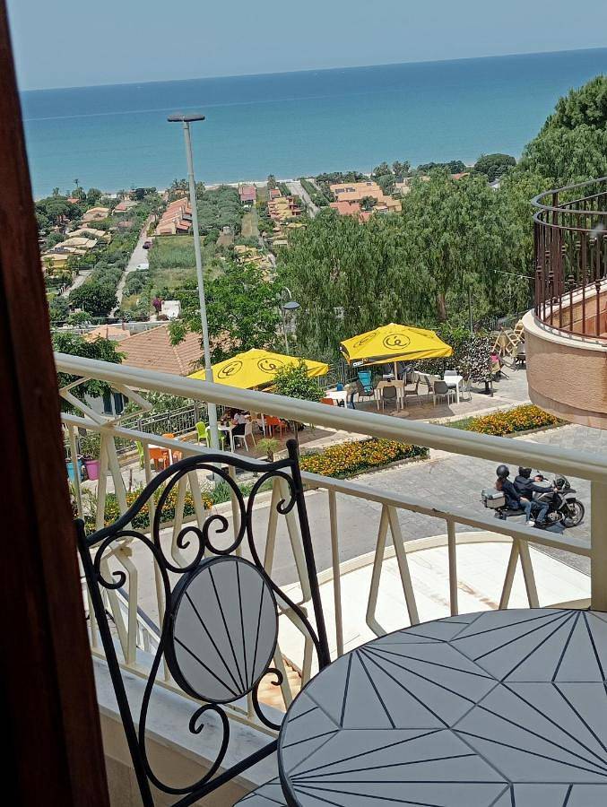 Ferienwohnung für 5 Personen, mit Terrasse und Ausblick - 1