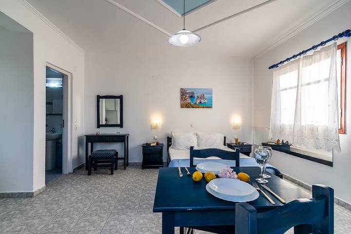 Gîte pour 2 personnes, avec balcon dans Adamas - 3