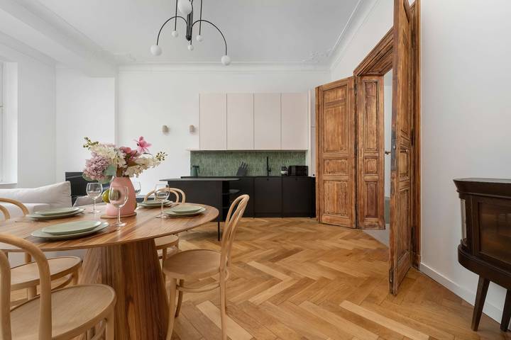 Entire apartment, Elegant Apartment | Two Bedrooms | Workspace. in Wrocław, Lower Silesia