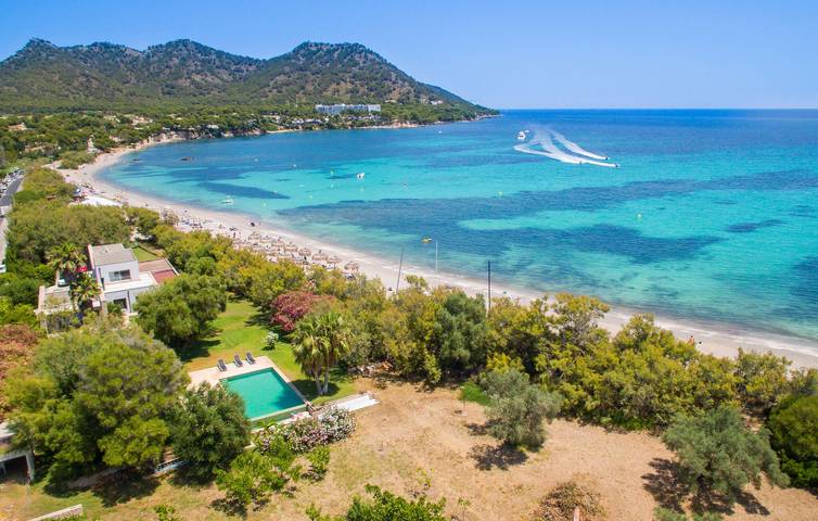 Apartment mit Meerblick, Terrasse und Pool, 100 m vom Strand Sa Marjal entfernt in Costa dels Pins, Son Servera