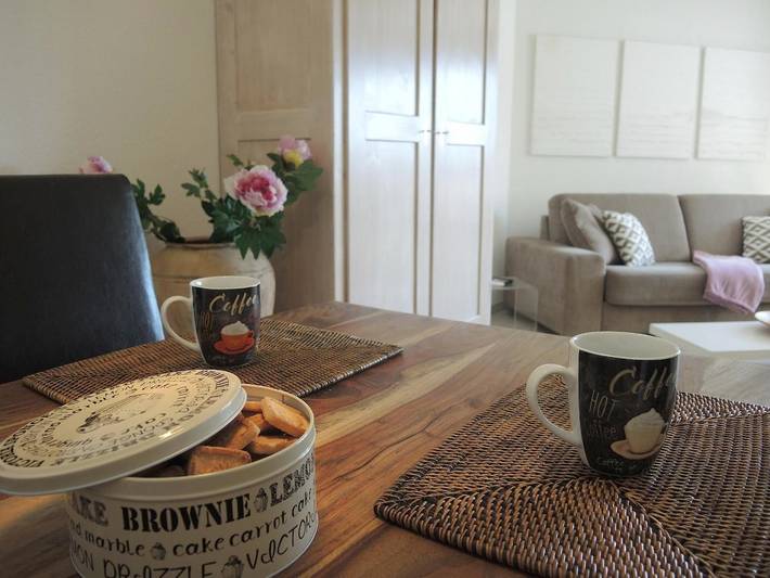 Appartement entier, Appartement de vacances pour 4 personnes avec piscine in Ascona, Alpes tessinoises