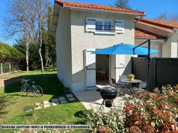 Maison De Vacances pour 4 Personnes dans Vanxains, Périgord Vert, Photo 1