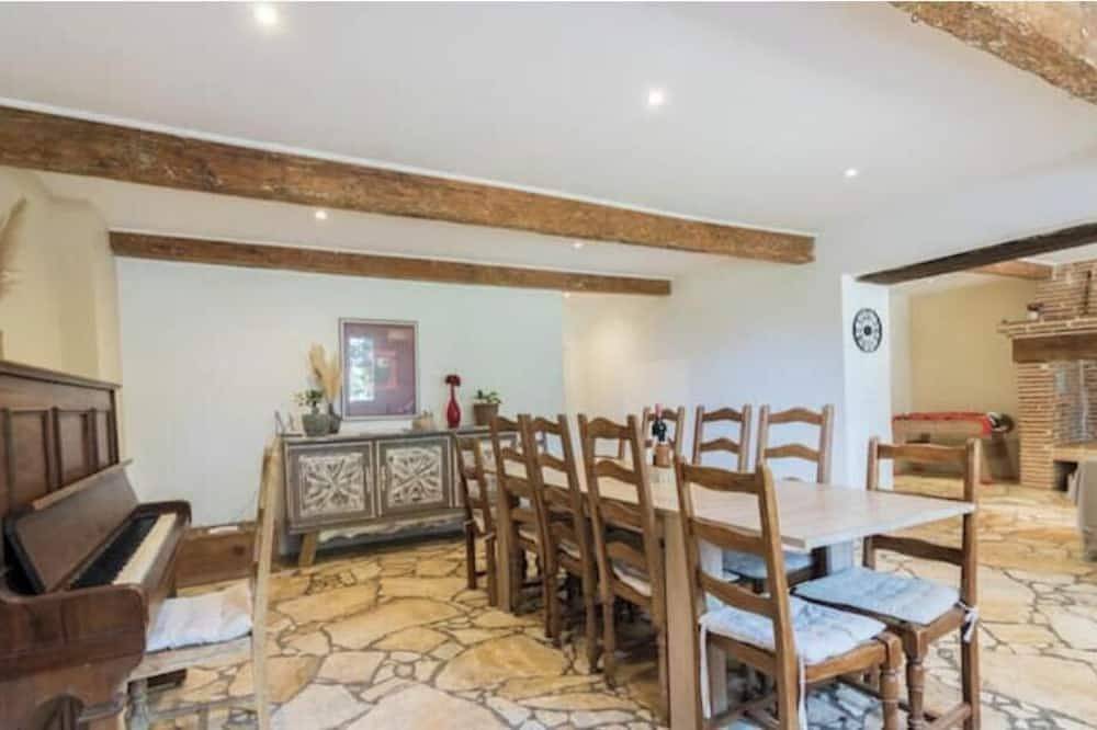 Gîte des moulins, ferme rénovée rustique chic ! 4* in Castelnau-d'Estrétefonds, Haute-Garonne