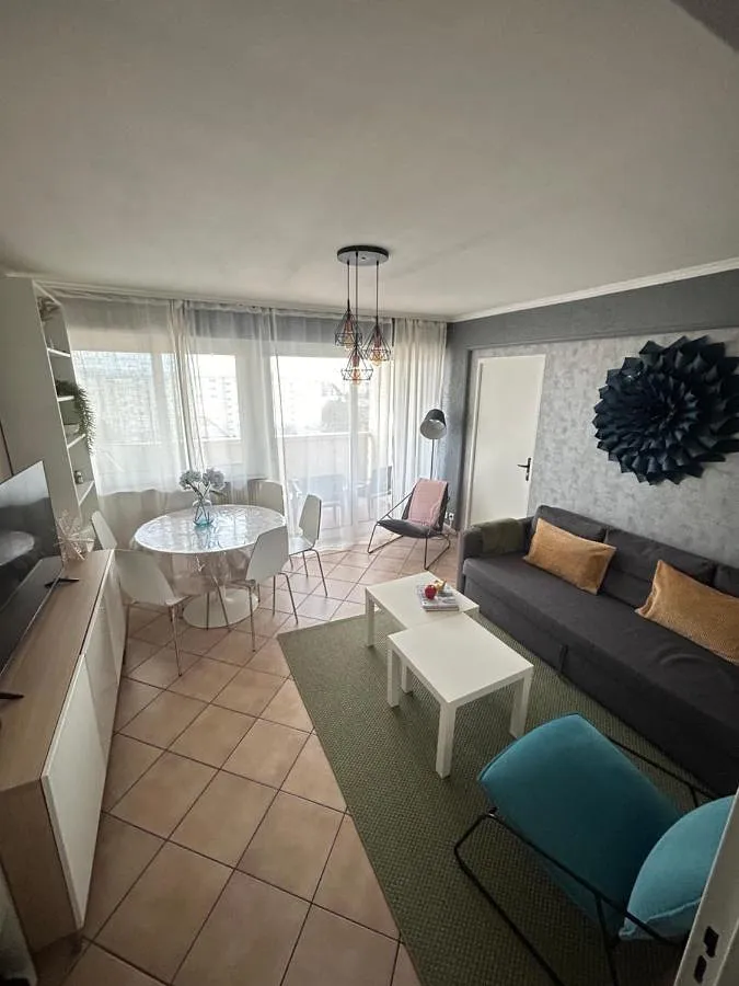 Apartamento de vacaciones para 7 personas, con balcón y vistas - 1