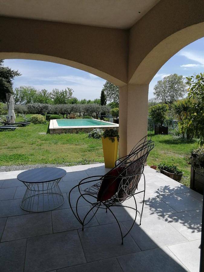 Location de vacances pour 2 personnes, avec vue et piscine ainsi que jardin et terrasse à Saint-Hippolyte-du-Fort - 2