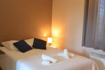 Ferienwohnung für 2 Personen, mit Terrasse und Garten in Rouen