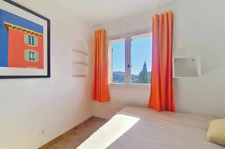 Mediterrane Villa in den Hügeln von Nizza in Aspremont, Mittelmeerküste (Frankreich)