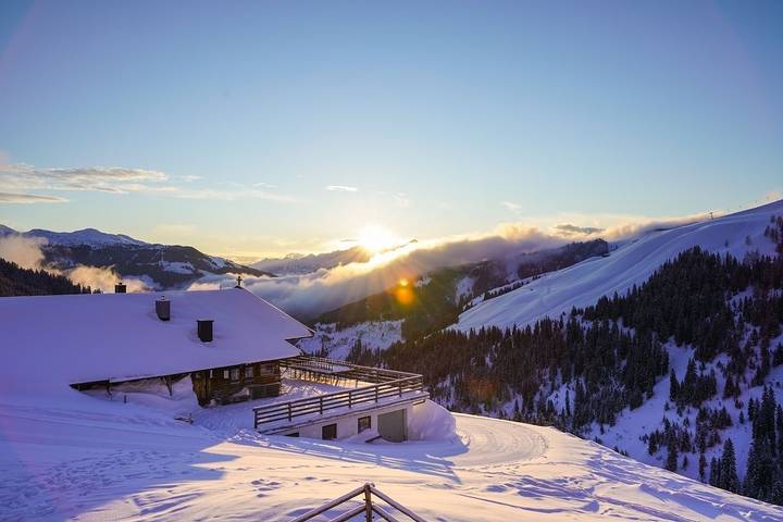 Hütte für 6 Personen, mit Sauna und Balkon sowie Ausblick und Garten in Jochberg - 2
