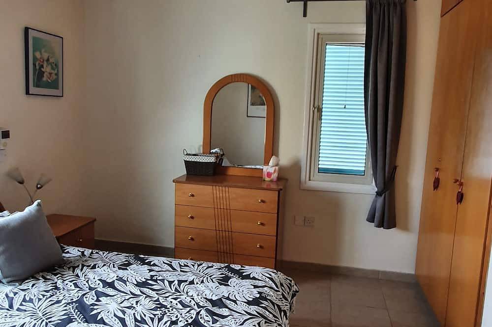 Melanda Semi detached Villa with private pool in a quite area in Pissouri in Πισσούρι, Südzypern