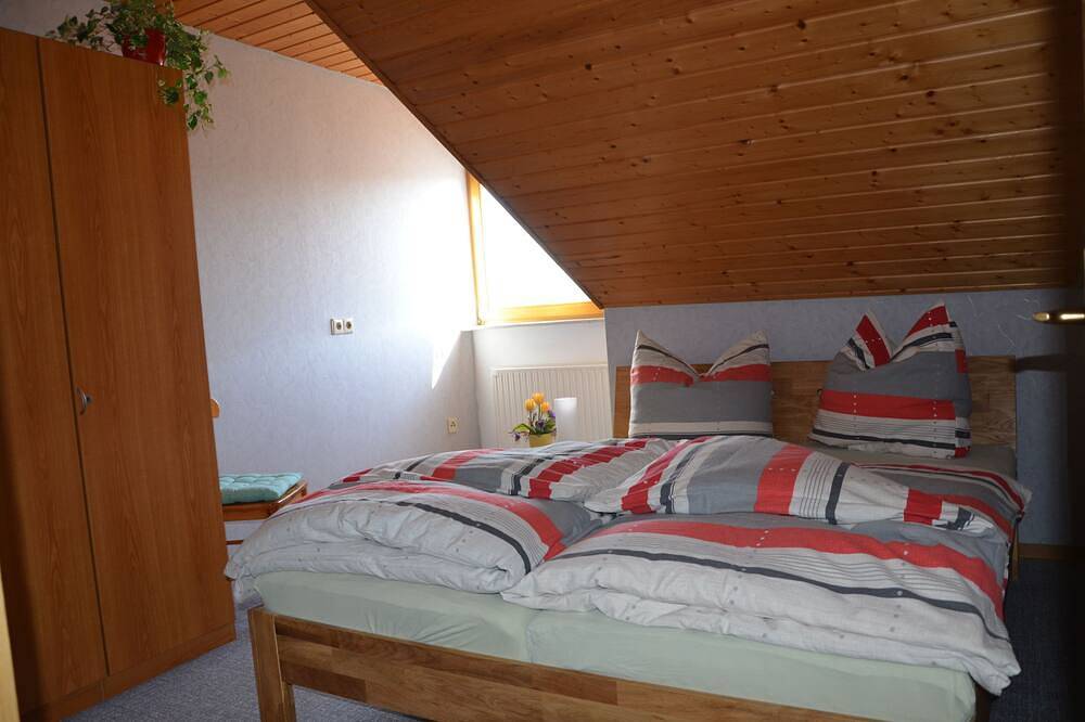Ganze Wohnung, Ferienwohnung 2 in Mengen, Region Bodensee-Oberschwaben