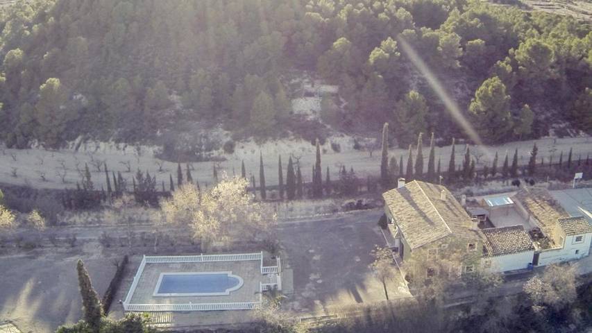 Casa de vacaciones para 15 personas, con piscina además de vistas y jardín en Río Mula - 2