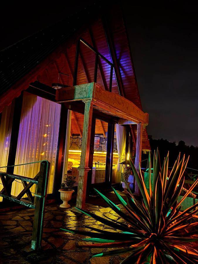 Aparthotel para 3 personas, con jardín además de terraza y vistas - 1