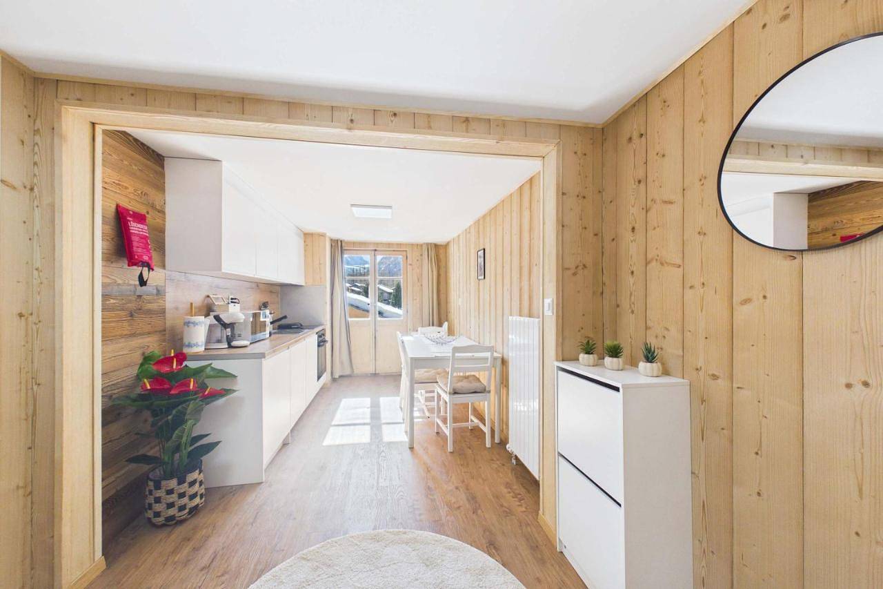Ganze Wohnung, Apartment near Zermatt with Stunning Views in Randa, Walliser Alpen
