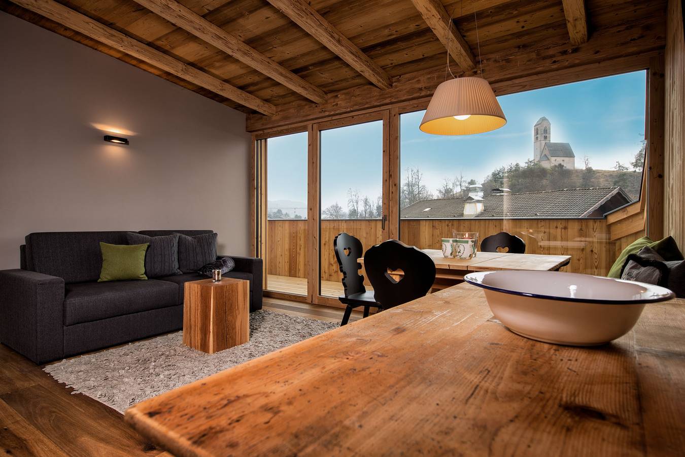 Ganze Wohnung, Ferienwohnung 'Aparment Deluxe 7' mit Bergblick, privater Terrasse und Wlan in Völs am Schlern, Dolomiti Superski