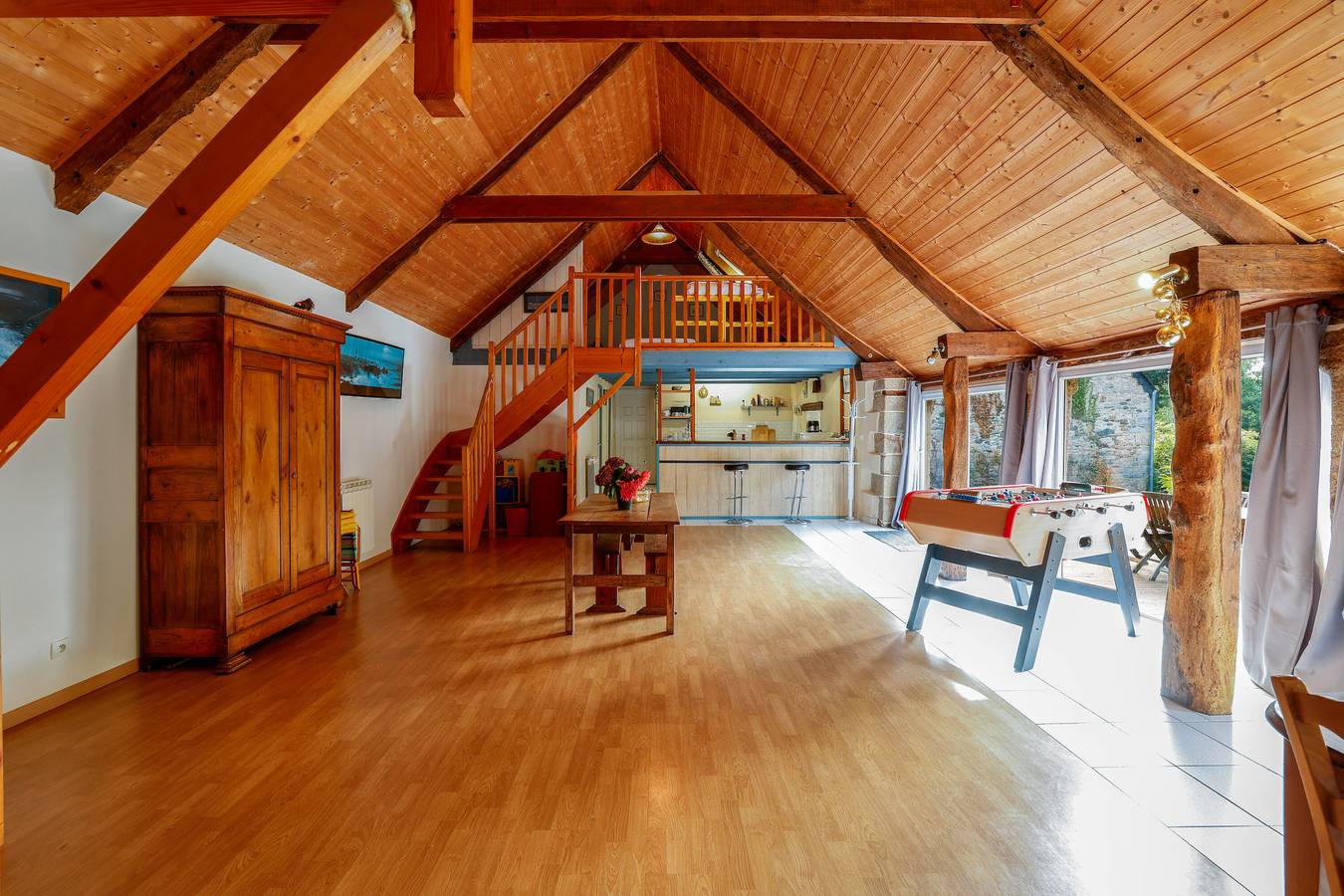 'Loft Familial Atypique Ancienne Étable' avec sauna et jaccuzzi in Cléguérec, Région de Pontivy