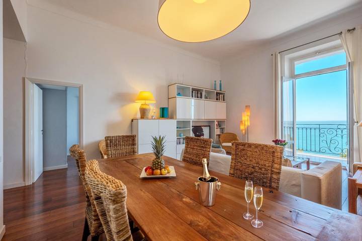 Gîte pour 6 personnes, avec piscine ainsi que balcon et vue sur l’océan à Roquebrune-Cap-Martin - 4