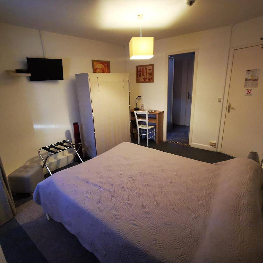 Classic Double Room in Saint-Savinien, Région de Saint-Jean-d'Angély