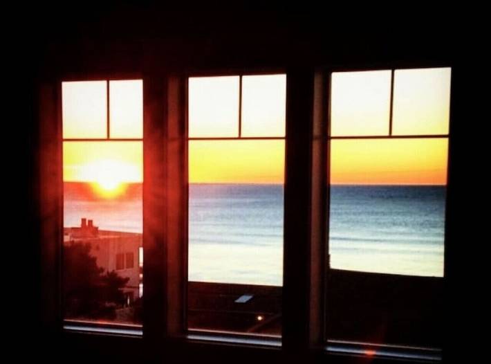 Vacation house for 16 people, with yard and hot tub, with pets in Lincoln City