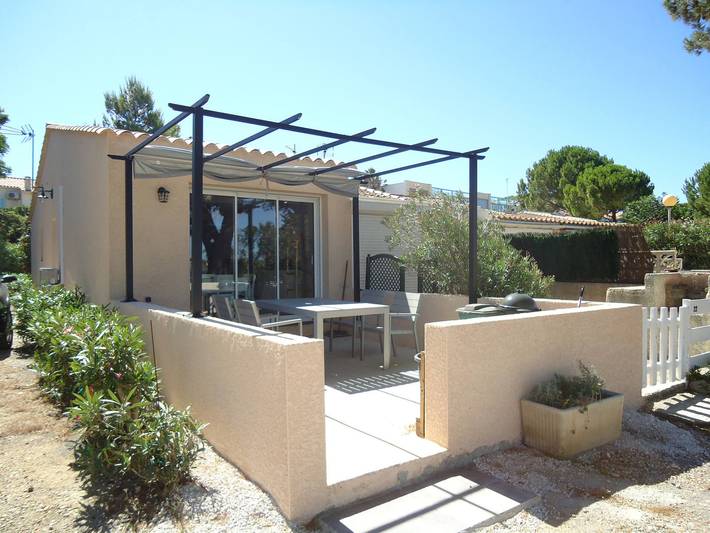 Appartement de vacances pour 4 personnes, avec Terrasse et Vue sur le lac dans l' Hérault