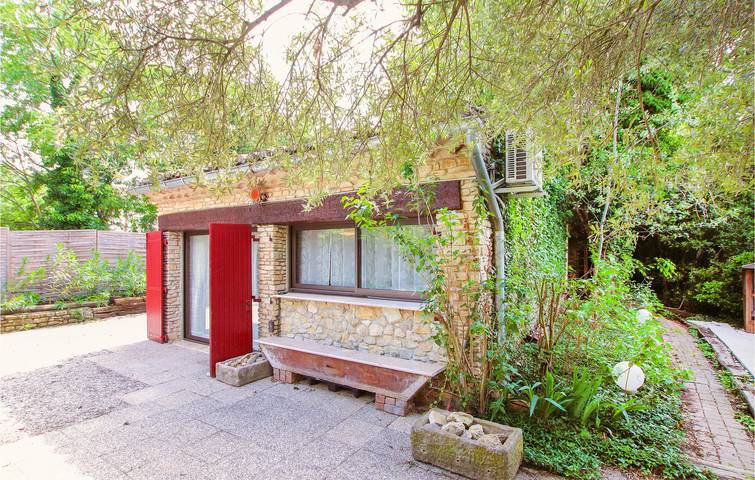 Location de vacances pour 4 personnes, avec terrasse ainsi que jardin et piscine à Carpentras - 2