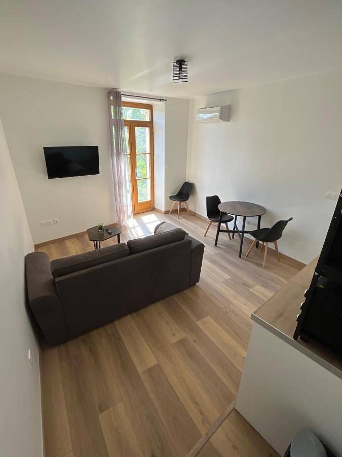 Gîte pour 2 personnes, avec jardin à La Voulte-sur-Rhône - 2