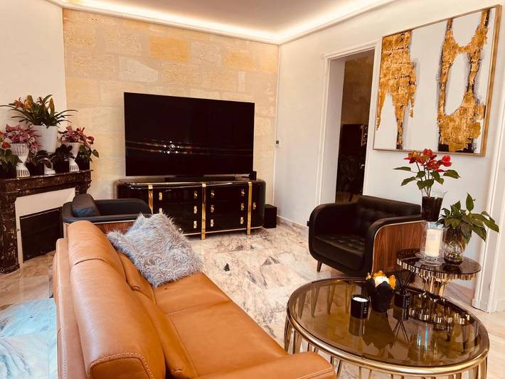 Villa pour 10 personnes, avec Balcon et Jacuzzi ainsi que Terrasse et Piscine à Bordeaux - 2